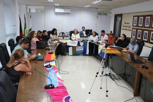 MPPB, MPF, MPT e TRT se reúnem com movimentos LGBTQIAPNB+