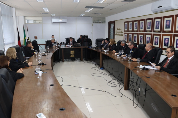 Colégio de Procuradores realiza 2ª sessão extraordinária