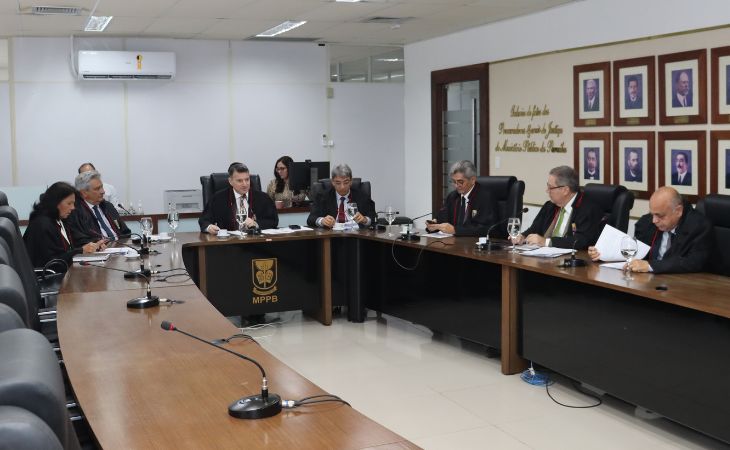 Conselho Superior aprecia arquivamentos e referenda editais de remoção