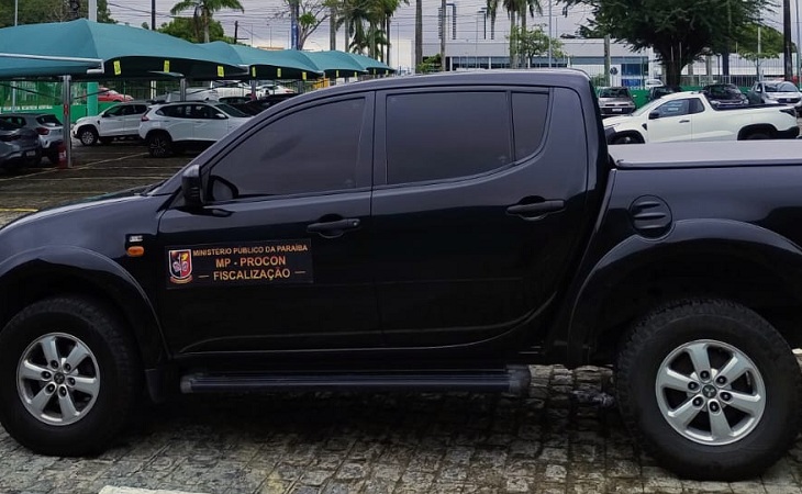 MP-Procon fiscaliza e autua locadoras de veículos, em Campina Grande