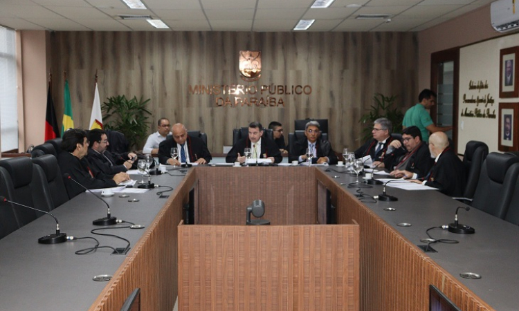 Conselho Superior aprova resolução e aprecia arquivamento de procedimentos
