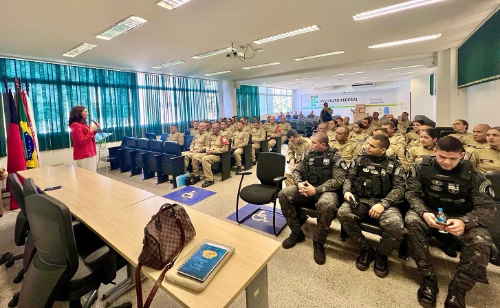 MPPB ministra palestra em curso de formação de sargentos da Polícia Militar