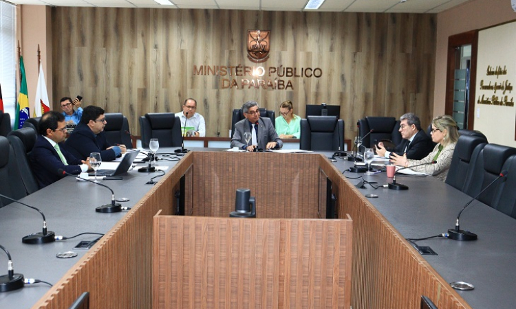 CEL realiza terceira reunião ordinária e aprova minuta de resolução