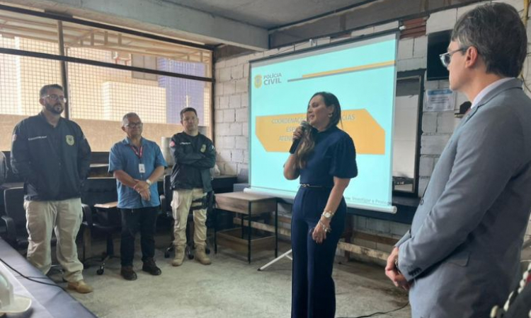 Violência de gênero: MPPB participa de ação educativa em canteiro de obra, em Cabedelo