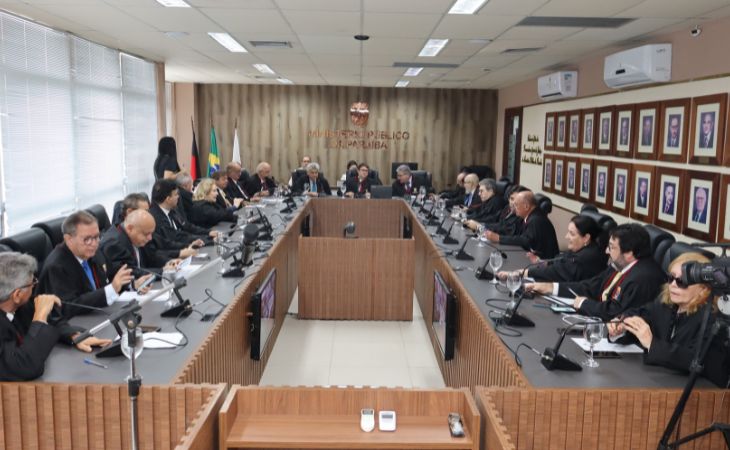 CPJ aprova projeto de lei que cria CAO da Mulher e proposta orçamentária 2026