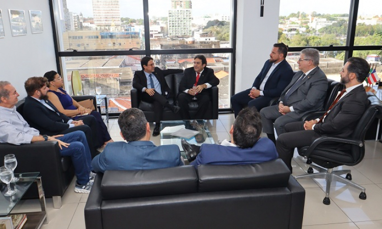 PGJ recebe membros da CPI dos Combustíveis da Câmara de João Pessoa