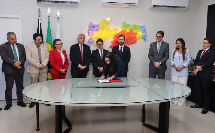 Promotora de Justiça é empossada em cargo de entrância final