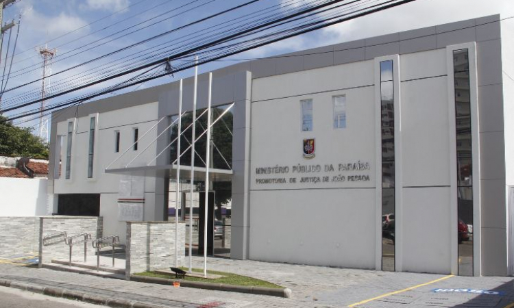 MPPB ajuíza ação contra secretário por discriminar pessoas em situação de rua
