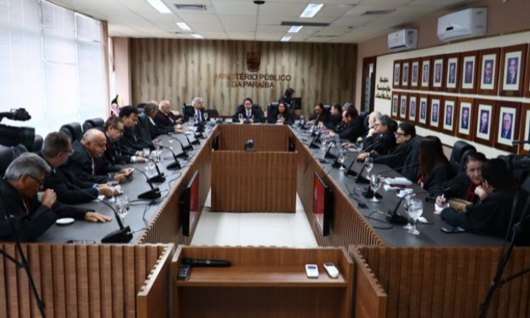 CPJ aprova reajuste para assessores e cargos comissionados, PL será enviado à ALPB