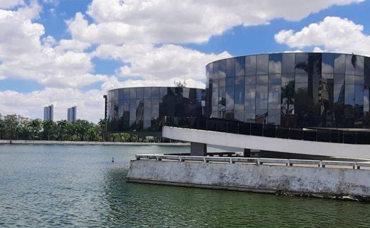 MPPB cobra suspensão das atividades de todos os quiosques do Açude Velho de CG