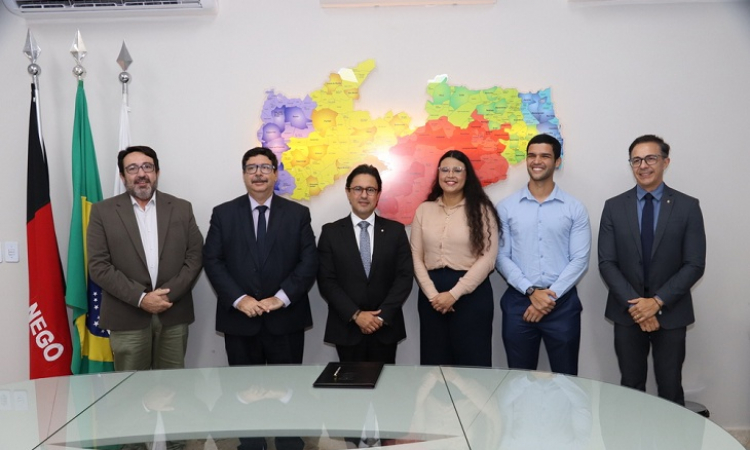 MPPB dá posse a dois novos servidores aprovados em concurso público