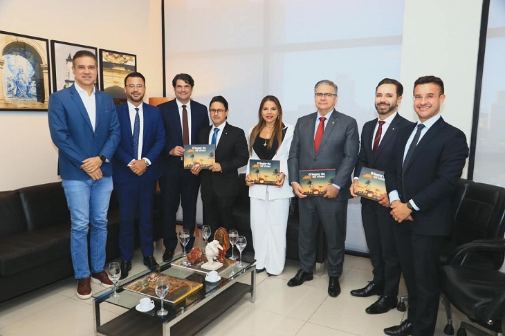 PGJ recebe visita institucional do prefeito de João Pessoa e discutem novas parcerias