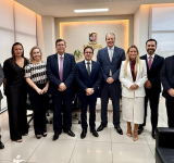 PGJ recebe visita institucional do corregedor-geral do MPT