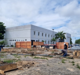 Garagem solar: obra para instalação de placas fotovoltaicas no MP em CG avança
