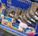 MP-Procon autua supermercados em Sumé e apreende produtos impróprios ao consumo