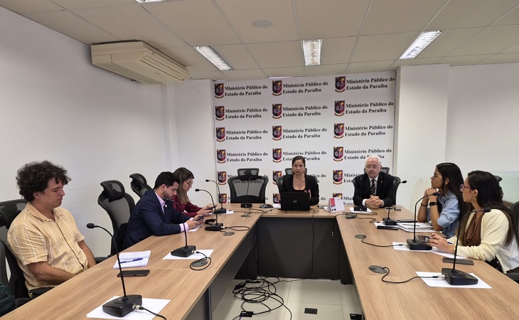 Audiência no MPPB discute melhoria para as residências terapêuticas de CG
