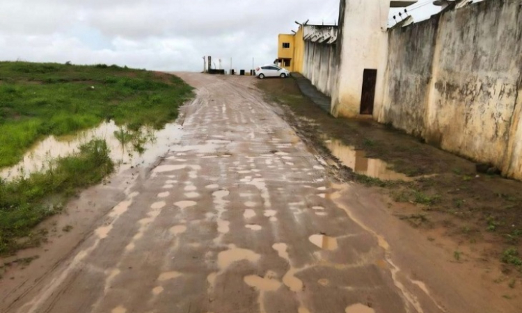 DER atende MPPB e inclui  via de acesso à Penitenciária Padrão de Campina Grande em programa de obras