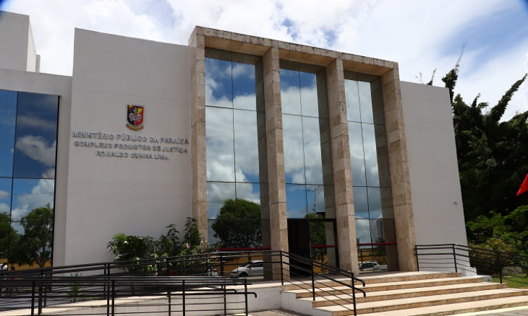 MPPB ajuíza ação civil para readequar carga horária de professores em concurso do Município de Campina Grande
