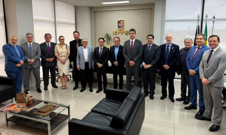 MPPB recebe direção da Fundação Napoleão Laureano e reafirma apoio institucional