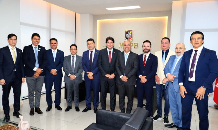 PGJ recebe integrantes de CPI da Câmara de João Pessoa