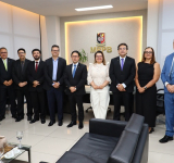 MPPB e MPF-PB reforçam parceria institucional em visita da procuradora-chefe ao PGJ