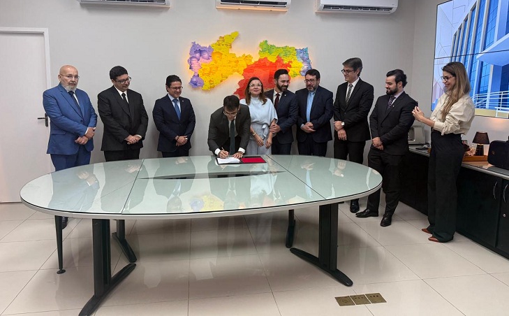 Procurador-geral dá posse a novo integrante da Assessoria Técnica