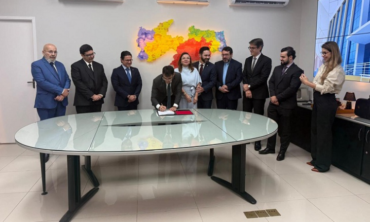 Procurador-geral dá posse a novo integrante da Assessoria Técnica